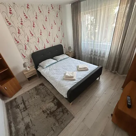 Alex's Apartment *